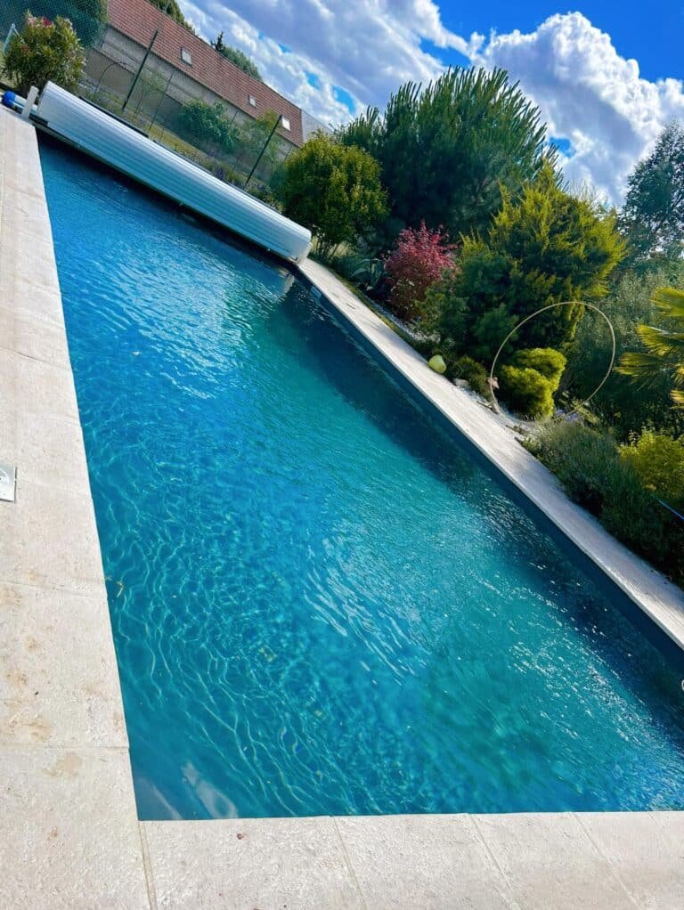 Alf-piscine - Guide Complet Pour Un Entretien de Piscine Impeccable Toute l'Année - Featured Image 1
