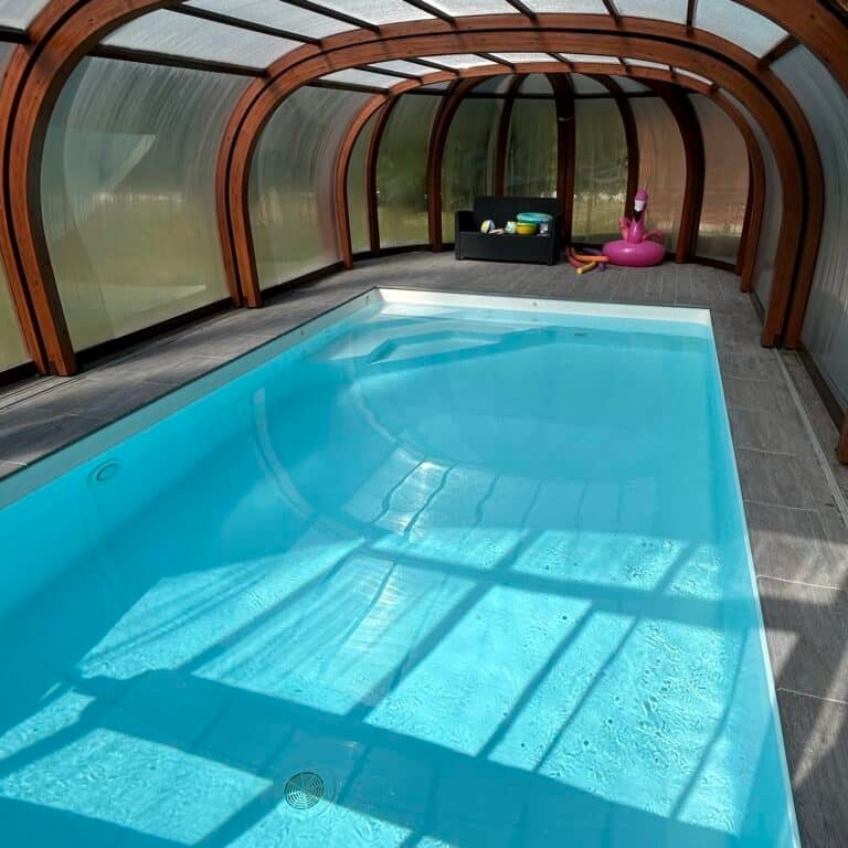 Alf-piscine - Comment choisir un service d’entretien de piscine éco-responsable pour réduire ma consommation d’eau en 2025 ? - Featured Image 1