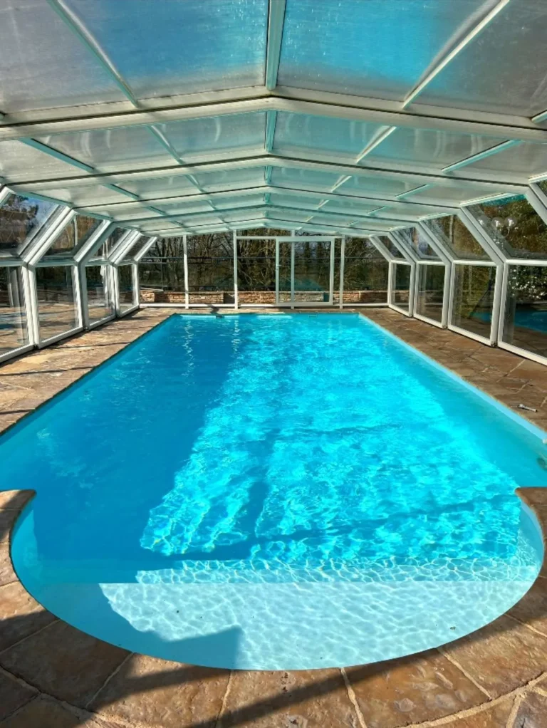 Abri de piscine install&eacute; par Alf Piscine