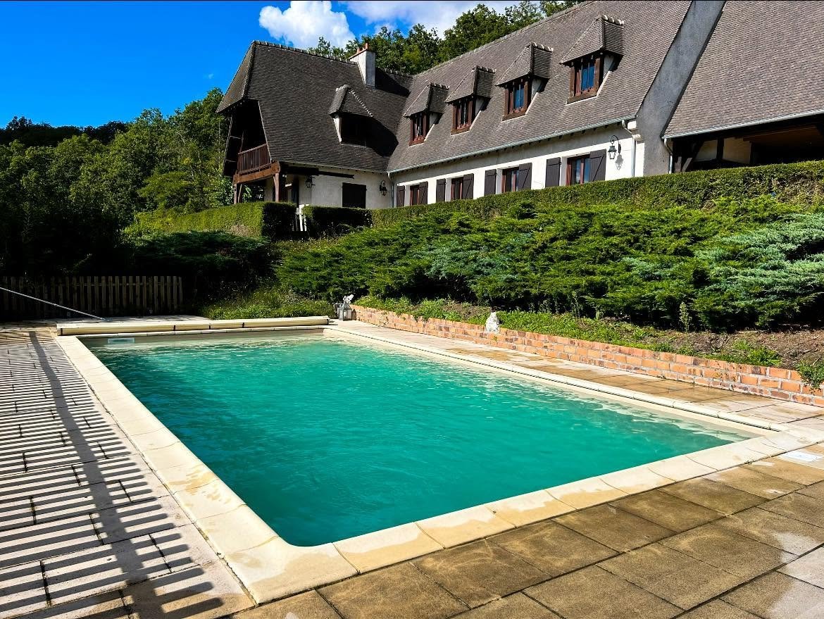 Bassin prêt pour la saison après remise en service par Alf Piscine